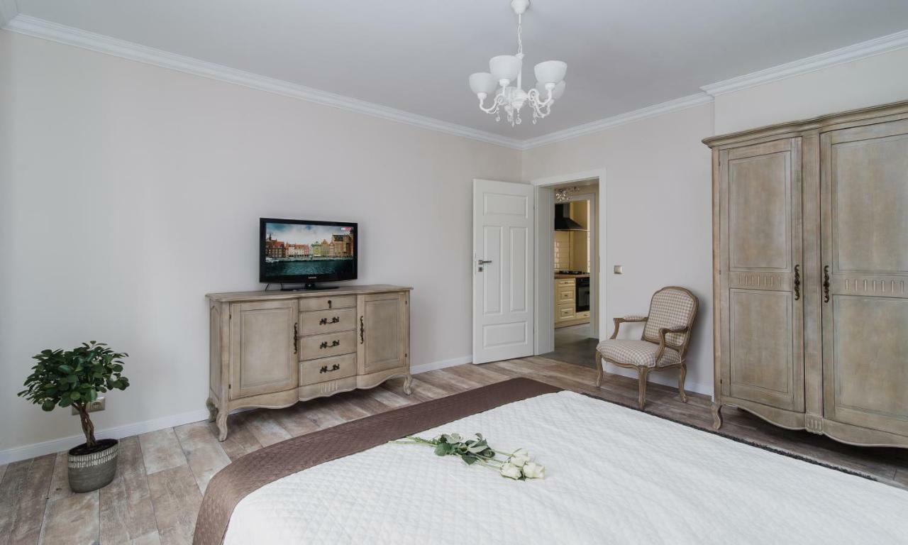Apartament Starowka Gdansk Osiek Apartment Luaran gambar